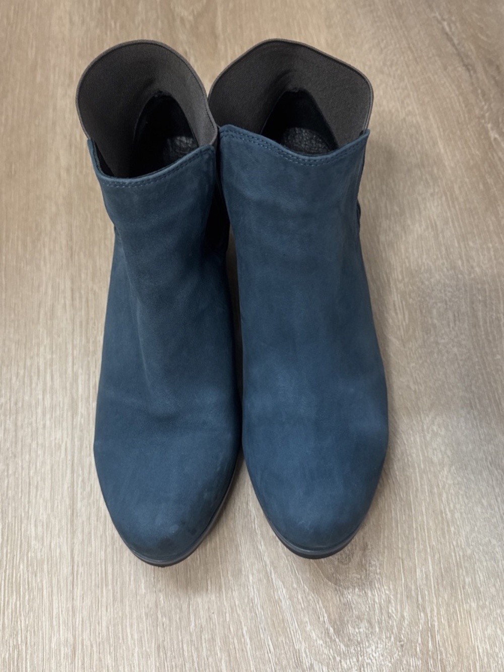Bueno Women's Easy Boot Leather Ankle Booties | Blue | Size 10